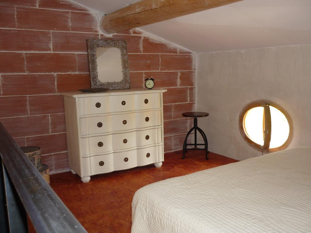 Willa La Fontaine Des Noyers Saint-Saturnin-lès-Apt Pokój zdjęcie